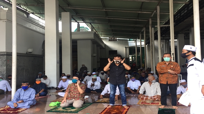 jumatanagungmasjid.jpg