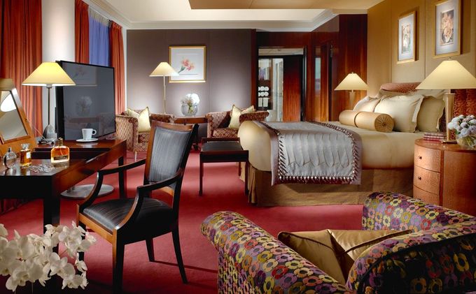 kamar-hotel-termahal-royal-penthouse-suite-president-wilson-hotel_20180725_142734.jpg