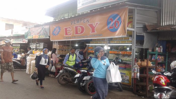 kampung-pempek-26-ilir-palembang_20171225_200647.jpg