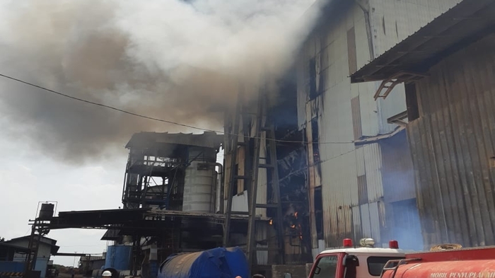 kebakaran-cerobong-asap.jpg