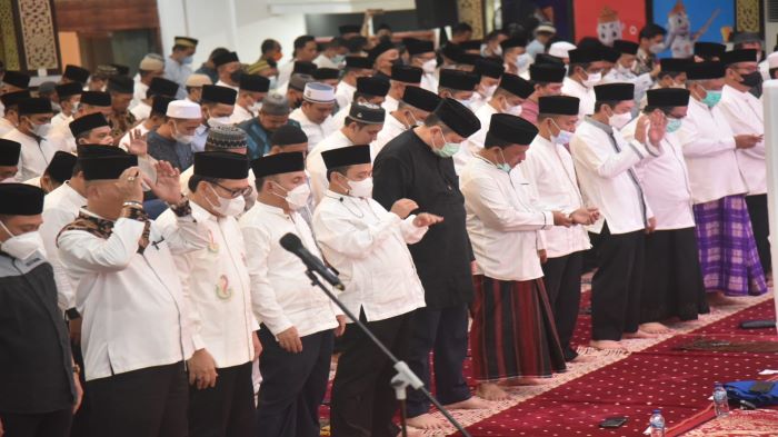 kegiatan-sholat-di-Griya-Agung.jpg