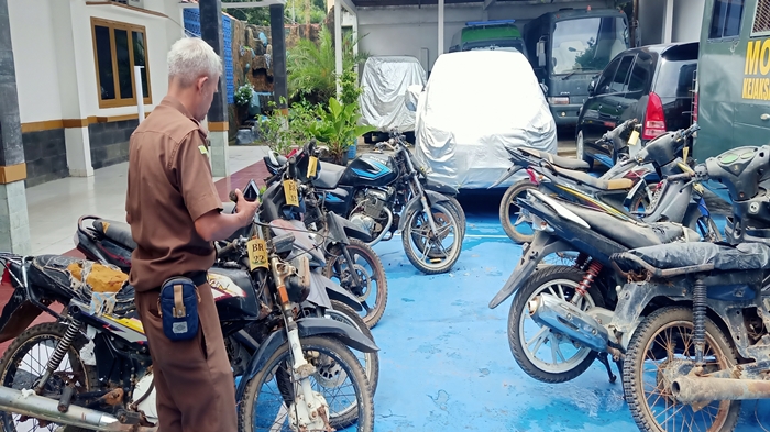 Ada Kawasaki Seharga Dua Jutaan, Kejari OKI Jual Motor Rampasan dan Sisa Hibah, Diserbu Masyarakat