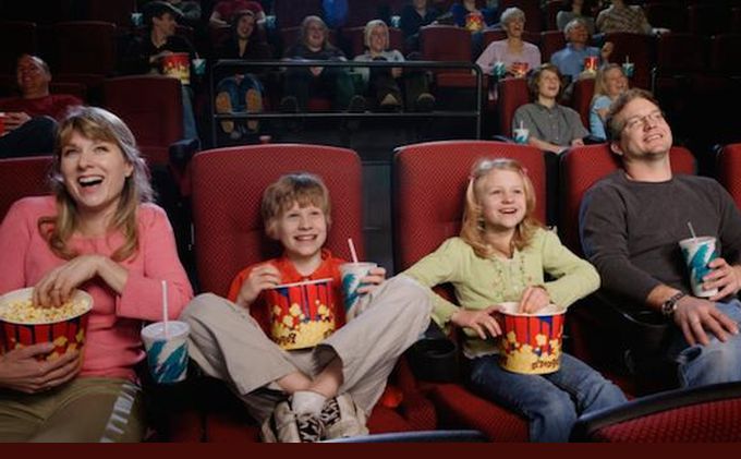 keluarga-nonton-bioskop_20160702_101114.jpg