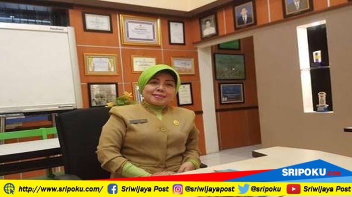 kepala-dinas-kesehatan-palembang-dr-letizia-1_20180806_132458.jpg