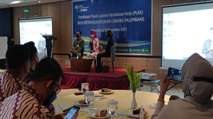 kepala-kantor-bpjamsostek-cabang-palembang-ibkar-saloma.jpg