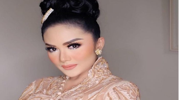kerap-tampil-glamor-dibongkar-raul-lemos-ternyata-begini-penampilan-krisdayanti-saat-di-rumah.jpg