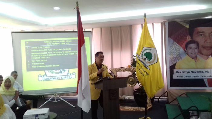 ketua-dpd-partai-golkar-kota-palembang-adiansyah-sh07112016_20161107_124902.jpg