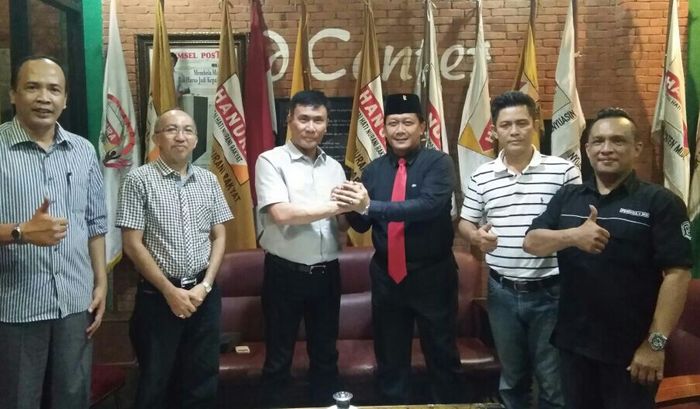 Urung Berpasangan dengan Lury Elza Alex, Mularis Isyaratkan Gandeng Pria Ini