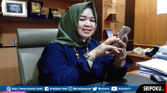 ketua-kpu-provinsi-sumsel-dra-kelly-mariana-1.jpg