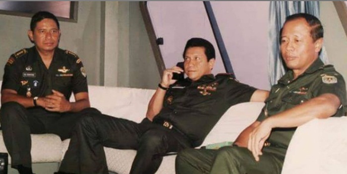 ketum-pkpi-diaz-hendropriyono-unggah-foto-masa-muda-sby-dan-moeldoko.jpg
