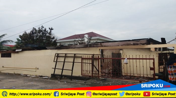Rumah Terbakar, Dosen Universitas Taman Siswa Palembang Ini Nyaris Tewas Terjebak Api