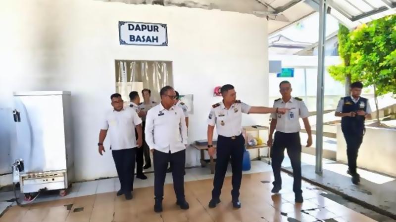 Hasil Kunker Kakanwil Ditjenpas Sumsel ke Rutan Baturaja, Sempat Memeriksa Dapur Warga Binaan - Sripoku.com