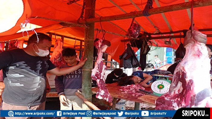 lapak-daging-kerbau-jualannya.jpg