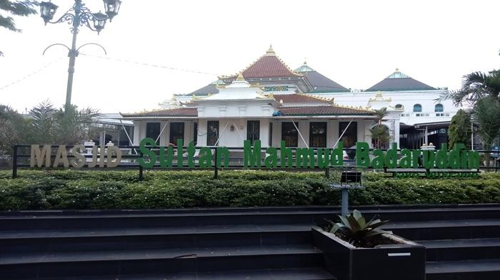 masjid-agung-sholat-gerhana.jpg