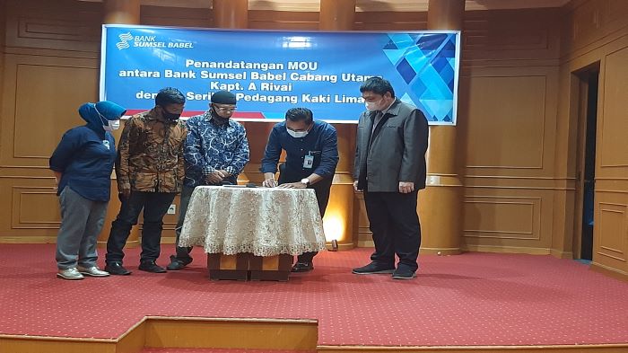 mou-antara-bsb-dan-pedagang-kaki-lima.jpg