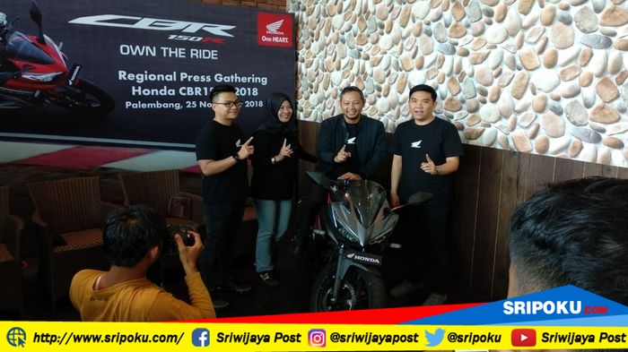 new-honda-cbr150r-di-mall-opi-jakabaring.jpg