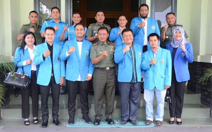 pangdam-ii-sriwijaya-mayjen-tni-purwadi-mukson-sip-231_20160310_152913.jpg