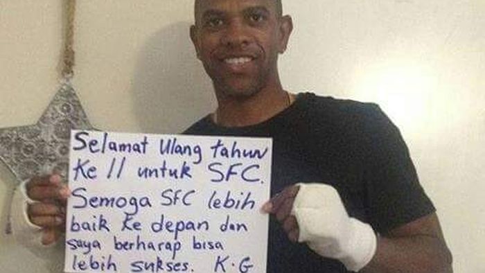 papa-gumbs-ucapkan-selamat-untuk-sfc_20151023_184612.jpg