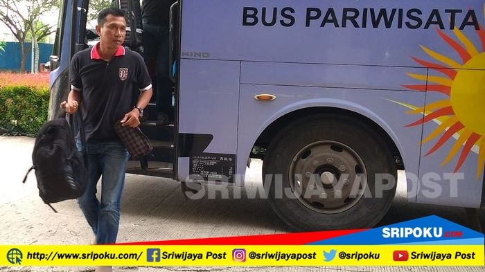 pelatih-kepala-bali-united-widodo-c-putro_20180210_135437.jpg