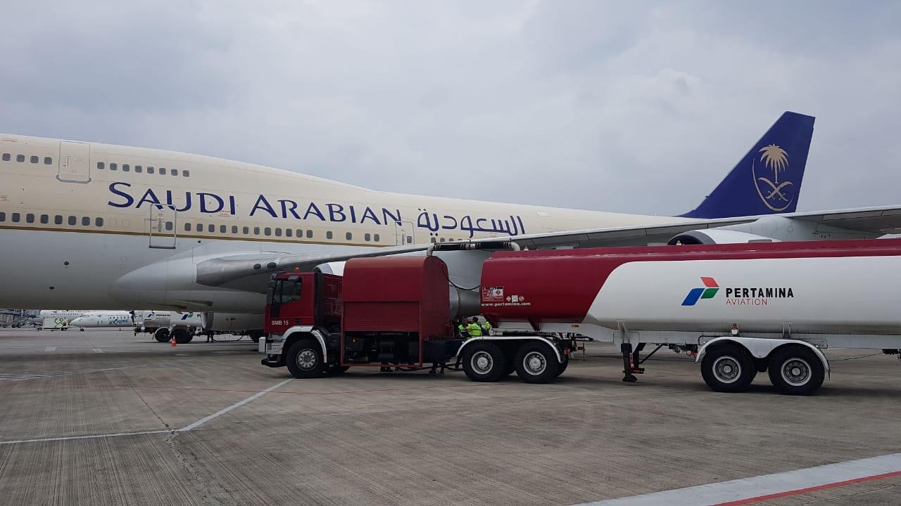 penambahan-avtur-dari-pertamina-untuk-kebutuhan-bahan-bakar-pesawat.jpg