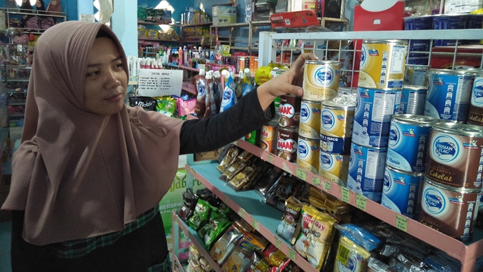 pengunjung-saat-belanja-skm_20180705_145742.jpg