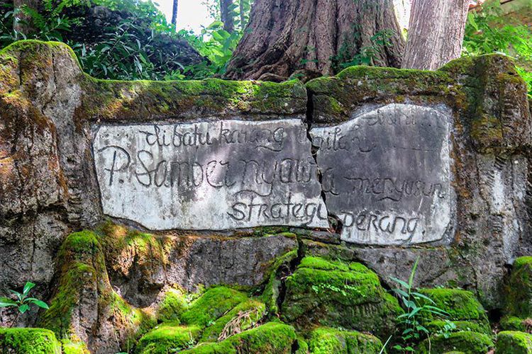 petilasan-atau-tempat-singgah-pangeran-sambernyawa-di-sendang-lele-ketika-berjuang-melawan-belanda.jpg