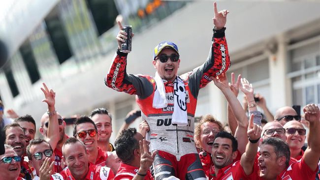 pole-position-jorge-lorenzo_20180909_051637.jpg