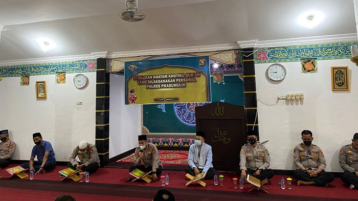 Polres Prabumulih Gelar Syukuran, Sejumlah Polisi Khatam Al Quran