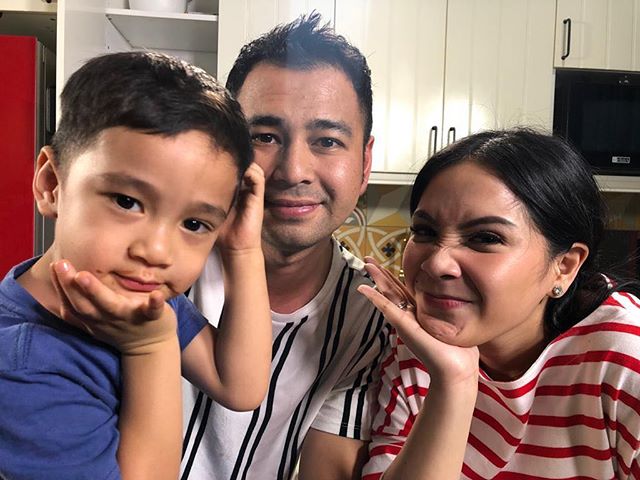 Jadi Anak Artis Terkenal, 6 Anak Ini Kaya Raya Sejak Lahir, Ada yang Punya Usaha Sejak Bayi!