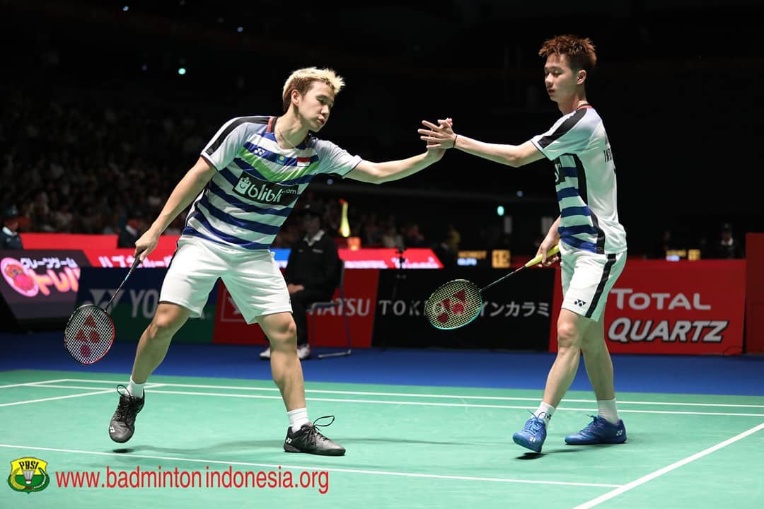 raih-kemenangan-di-final-japan-open-2018-marcuskevin-sukses-pertahankan-gelar-juara-ganda-putera_20180916_160054.jpg