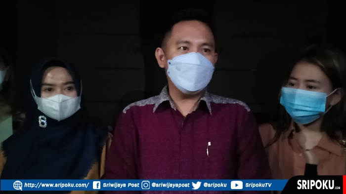 Selebgram Palembang Laporkan 2 Rekannya ke SPKT Polda Sumsel, 'Mereka Menusuk Saya dari Belakang'