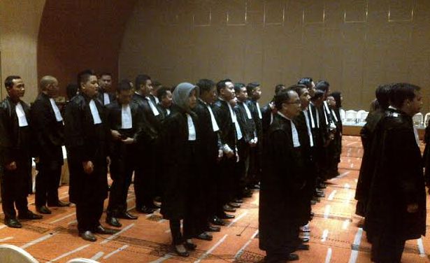 sebanyak-76-advokat-palembang-mengikuti-prosesi-21_20160412_144118.jpg