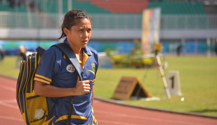 sri-mayasari-peraih-medali-emas-di-nomor-400-meter_20160924_163155.jpg