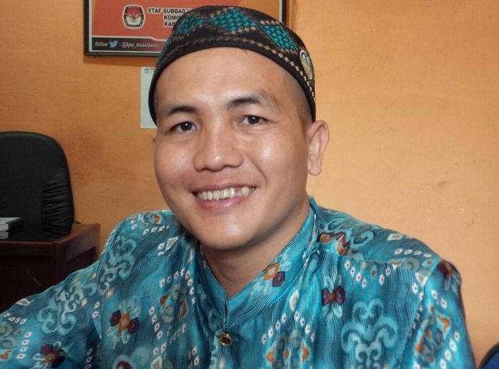 supriadi-divisi-teknis-kpu-musirawas_20171130_160330.jpg
