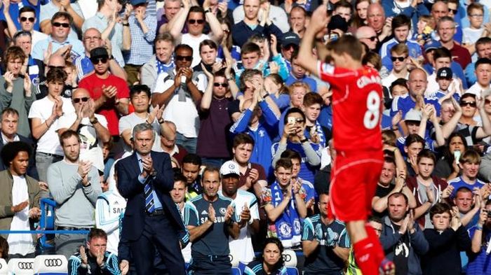 tepuk-tangan-untuk-gerrard_20150511_063052.jpg