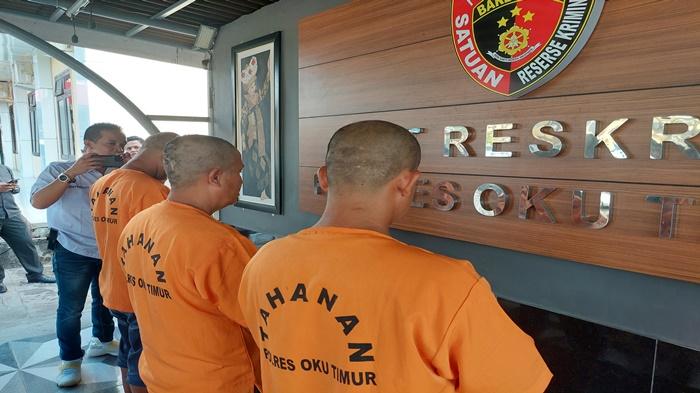 tersangka-penjual-kosmetik-ilegal-di-Polres-OKU-Timur.jpg