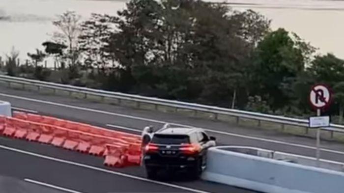 Polda Sumsel Selidiki Pemilik Kendaraan Toyota Fortuner yang Putar Arah di Tol Indralaya-Prabumulih