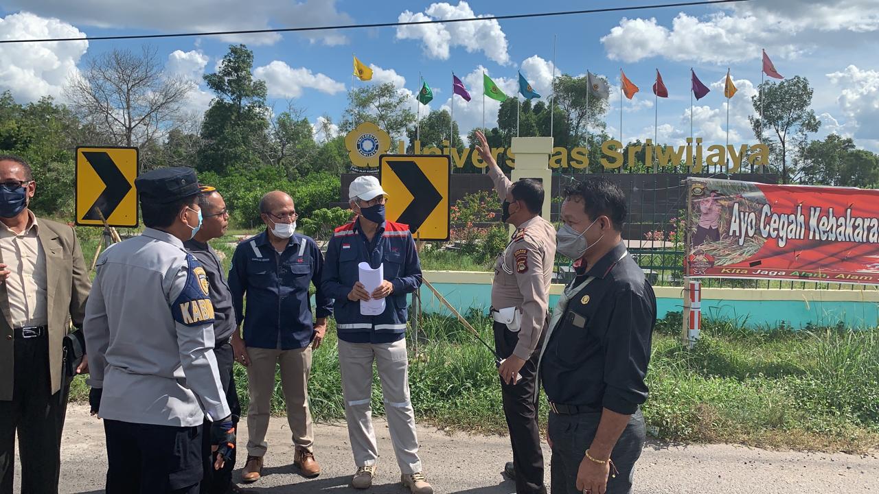 TEMBOK Kampus Unsri Sering Ditabrak Pengendara dari Exit Jalan Tol Palindra, Ini Solusi Tim Gabungan