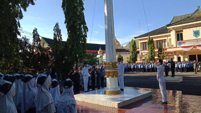 upacara-peringatan-hari-kebangkitan-nasional-pemkab-lahat_20180521_083215.jpg