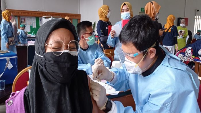 Dinas Kesehatan Palembang Kejar Target Vaksinasi Anak, Syarat Utama Sekolah Tatap Muka