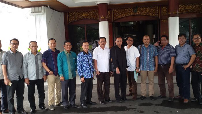 wakil-ketua-dprd-ogan-ilir-wahyudi_20160419_170314.jpg