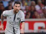 Aksi-Lionel-Messi-saat-PSG-melawat-ke-markas-Lille-Stade-Pierre-Mauroy-dalam-lanjutan-Liga-Prancis.jpg