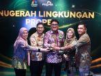 Anugerah-Proper-Emas-1.jpg<pf>Anugerah-Proper-Emas-2.jpg