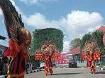Atraksi-dari-paguyuban-Reog-Ponorogo-Sumsel-pada-pembukaan-Festival-Reog-Ponorogo.jpg