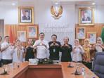 Audiensi-tim-kesehatan-Ri-dengan-Bupati-Edison.jpg