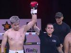 Azka-Corbuzier-menang-TKO-atas-Vicky-Prasetyo-dalam-tarung-tinju-Kamis-3132022.jpg