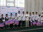 Dapat Santunan dari Bank Mandiri Pengurus Panti Asuhan di Palembang Senang