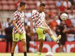 Casemiro-dan-Cristiano-Ronaldo-sesi-latihan-27082022.jpg