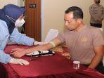 Diawali-Wakapolda-Sumsel-Brigjen-Pol-M-Zulkarnain-SIk-MSI-mengikuti-pemeriksaan-kesehatan.jpg