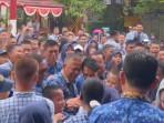Disambut-bak-Artis.jpg
